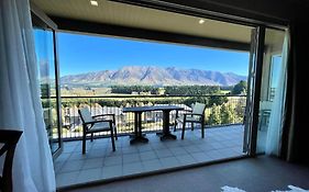 Terrace Downs 2 Bedroom Apartment