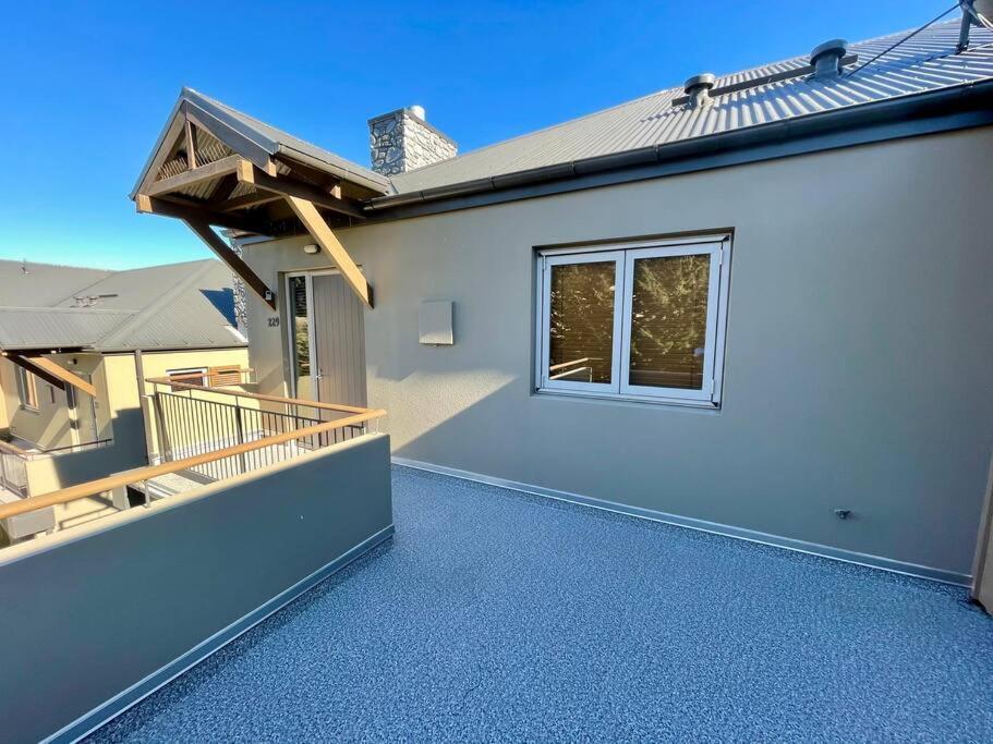 Terrace Downs 2 Bedroom Apartment Windwhistle Exterior photo